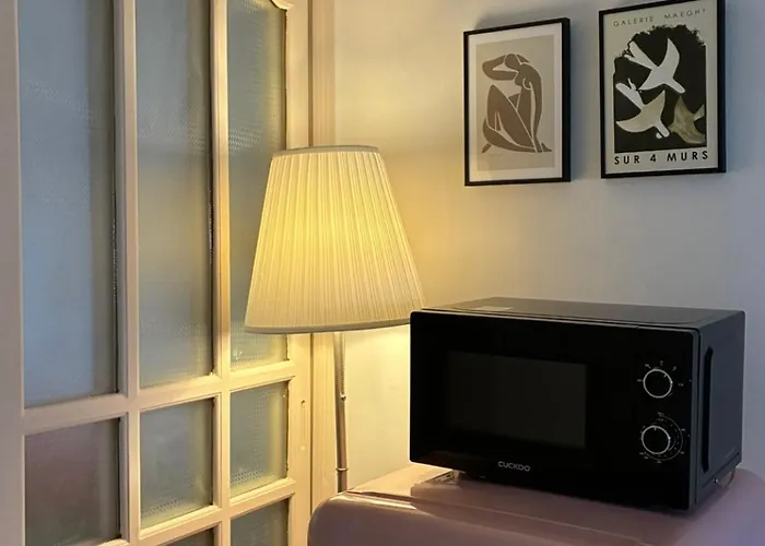 Wavy House - Ahyun, Sinchon, Hongdae, Station 아현 신촌 홍대 서울역 *