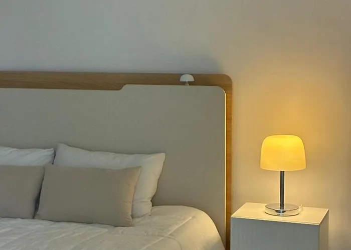 Wavy House - Ahyun, Sinchon, Hongdae, Station 아현 신촌 홍대 서울역 *