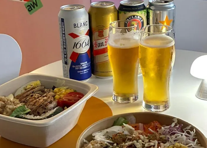 Wavy House - Ahyun, Sinchon, Hongdae, Station 아현 신촌 홍대 서울역 * Seul